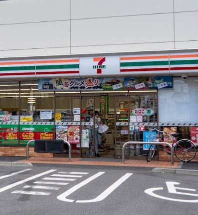 コンビニ　セブン-イレブン 大田区大森中３丁目店（コンビニ）まで57m