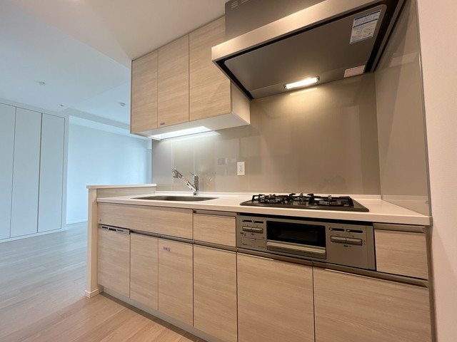 キッチン　※写真は同タイプ住戸です。