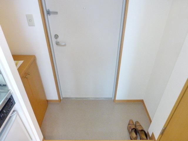 玄関　★玄関・収納有り★