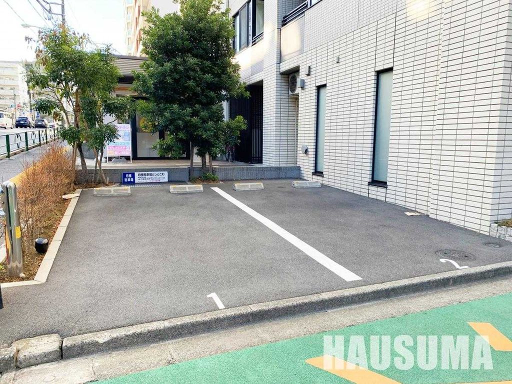 駐車場　駐車場