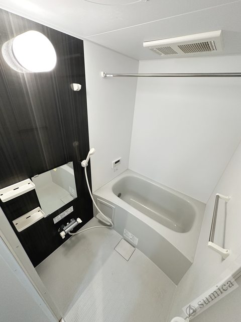 バス・シャワールーム　追い炊き・浴室暖房乾燥機付き♪♪