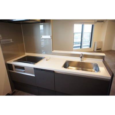 キッチン　人気の対面システムキッチンタイプです！