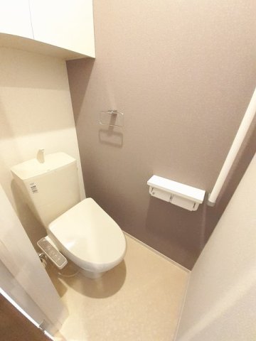 トイレ　シンプルで使いやすいトイレです