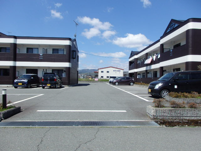 駐車場　敷地内駐車場