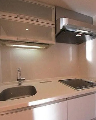 キッチン　別部屋の写真を使用しております。