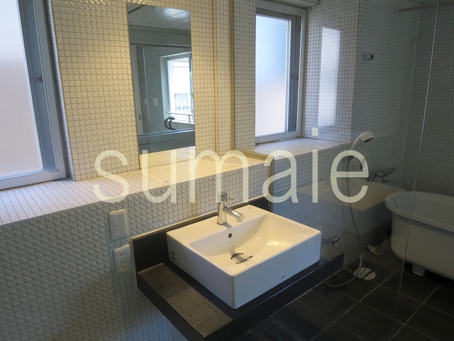 洗面設備　オシャレな洗面所です！