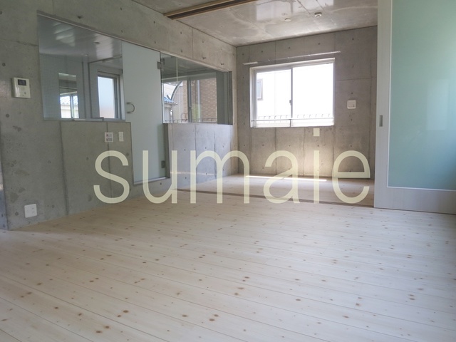 居室・リビング　リビングから見た内装です！