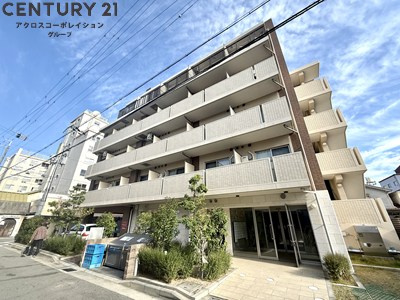 建物外観　オートロックで外部の人間が簡単に出入りできないため安心です。