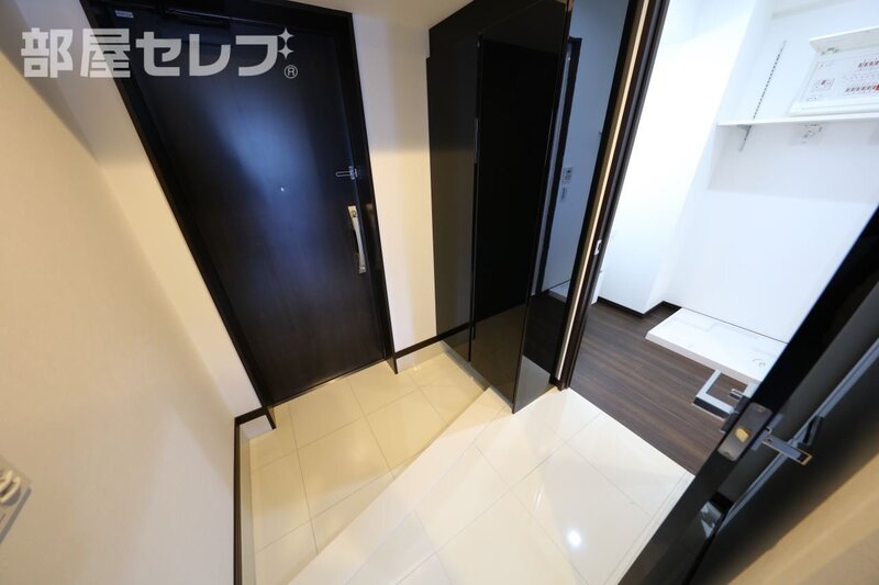 玄関　９０１号室写真