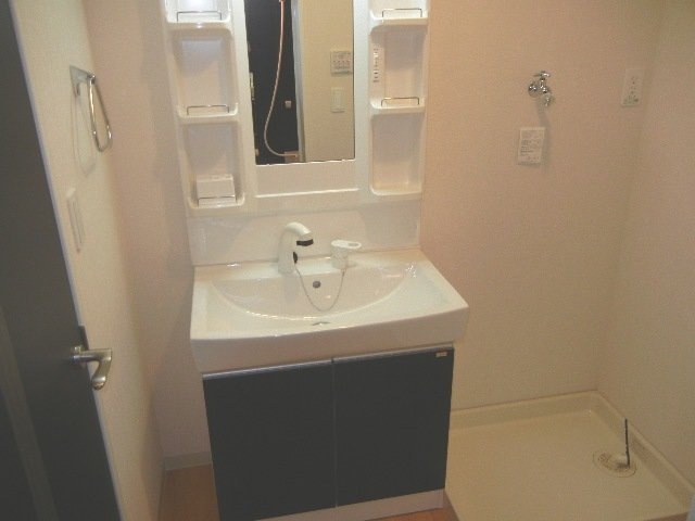 洗面設備　洗髪洗面化粧台