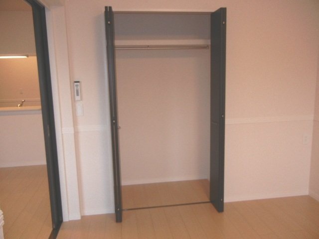 収納　クローゼット