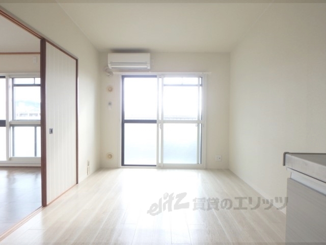 居室・リビング　洋室