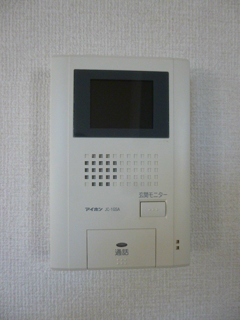 セキュリティ　ＴＶモニターホン　　　※写真は101号室です（反転）