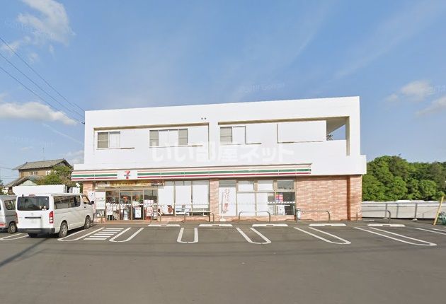 コンビニ　セブンイレブン 印西高花団地入口店（コンビニ）まで1558m