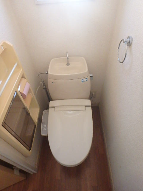 トイレ　機能の付いたトイレで毎日快適な事間違い無しですね