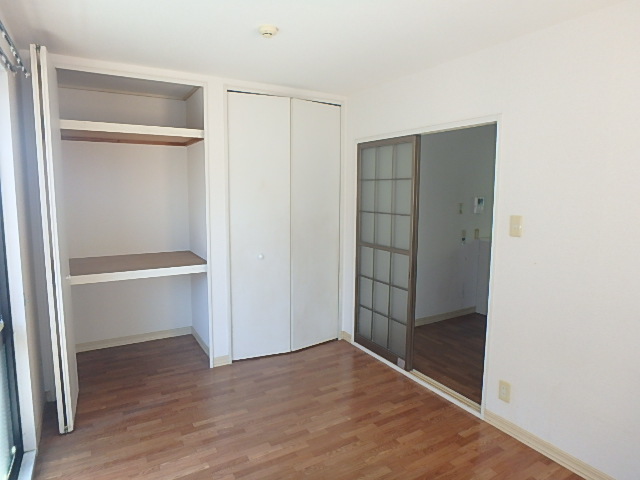 居室・リビング　収納もあり１人暮らしには最適なお部屋ですね