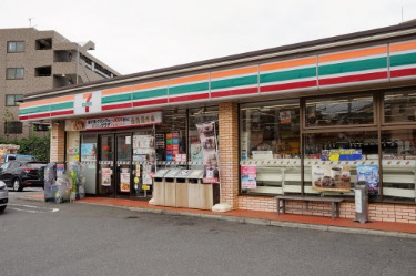 コンビニ　セブンイレブン 川崎犬蔵2丁目店（コンビニ）まで604m