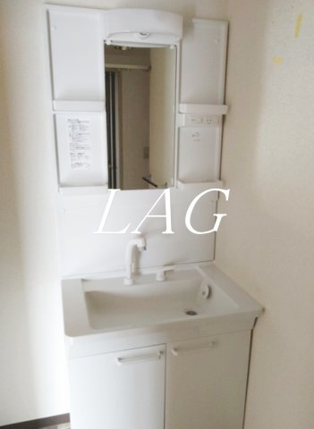 洗面設備　独立洗面台です。