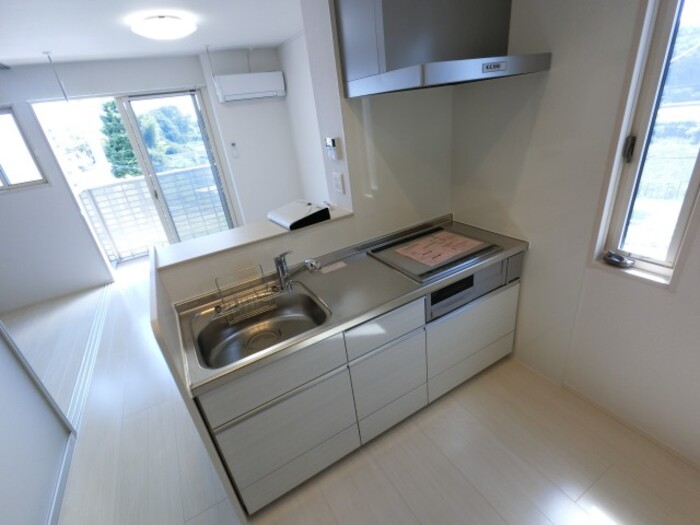 キッチン　ＩＨ・浄水器（別途契約）付き対面キッチン