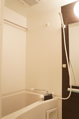 バス・シャワールーム　ゆったり過ごせるお風呂です