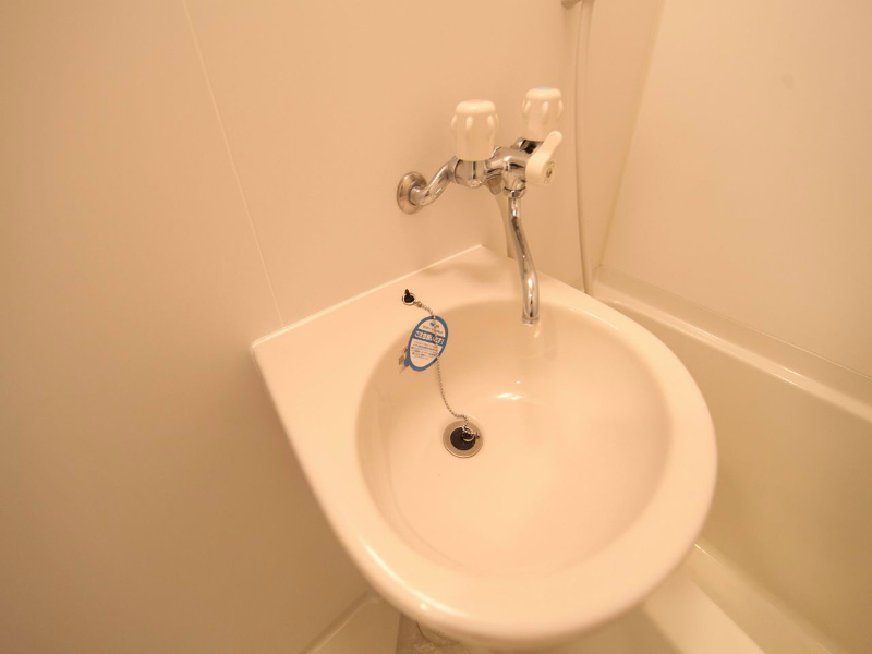 洗面設備　洗面台　バスルーム
