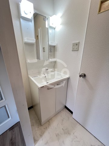 洗面設備　EPO江戸堀レジデンス　独立洗面台