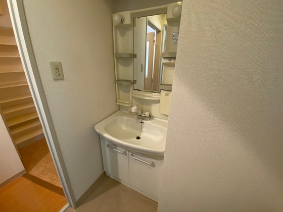 洗面設備　※別部屋の写真です
