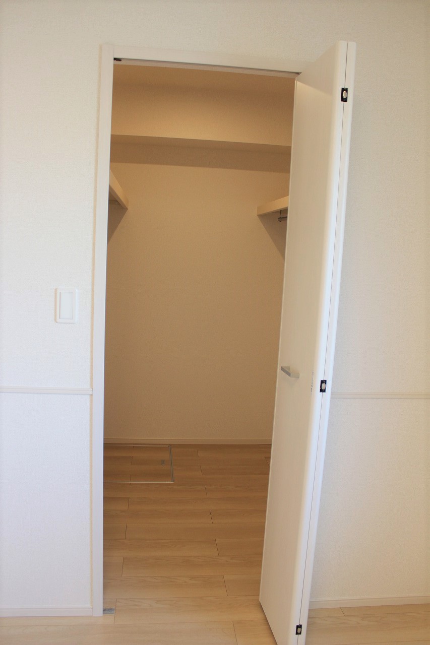 収納　ウォークインクローゼット