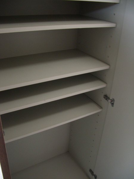 その他　下足入