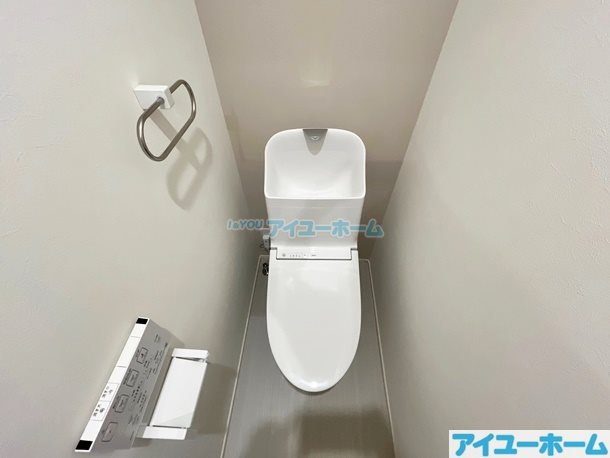 トイレ　温水洗浄便座サービス設置の場合あり（現況優先）