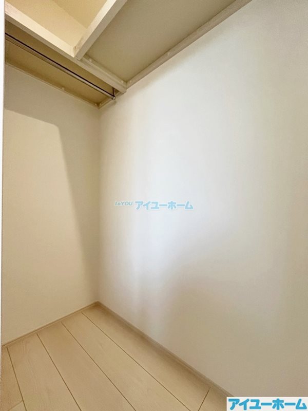 収納　ウォークインクローゼット