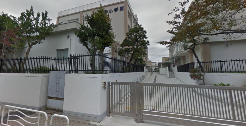 小学校　江東区立北砂小学校（小学校）まで125m