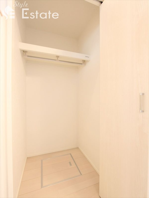 収納　クローゼット★リビング