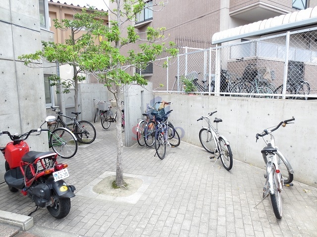 その他共有部分　自転車置き場