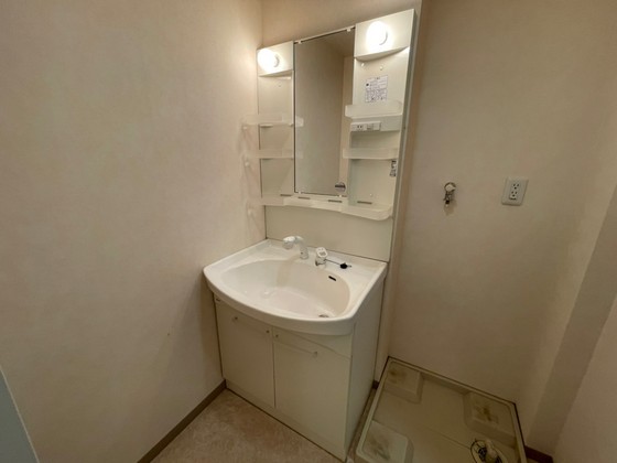 洗面設備　※別部屋の写真です