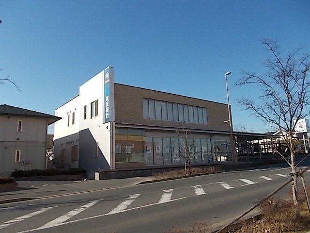 銀行　筑波銀行みどりの支店（銀行）まで2400m