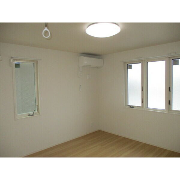 居室・リビング　寝室