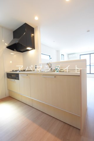 キッチン　ガスコンロ３口