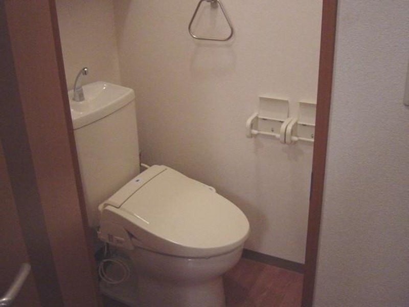 トイレ　図面と現状に相違がある場合には現状を優先