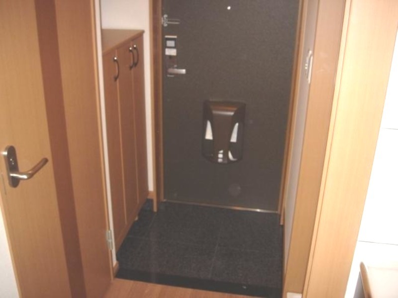 玄関　図面と現状に相違がある場合には現状を優先