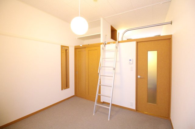 居室・リビング　2 3Ｆカーペット仕様