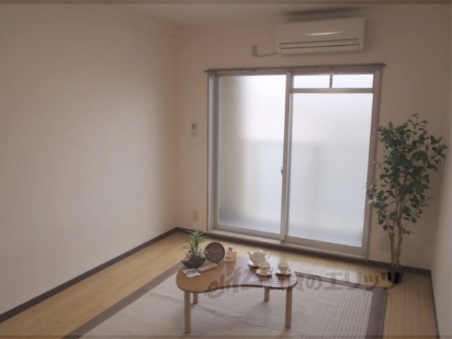 居室・リビング　洋室