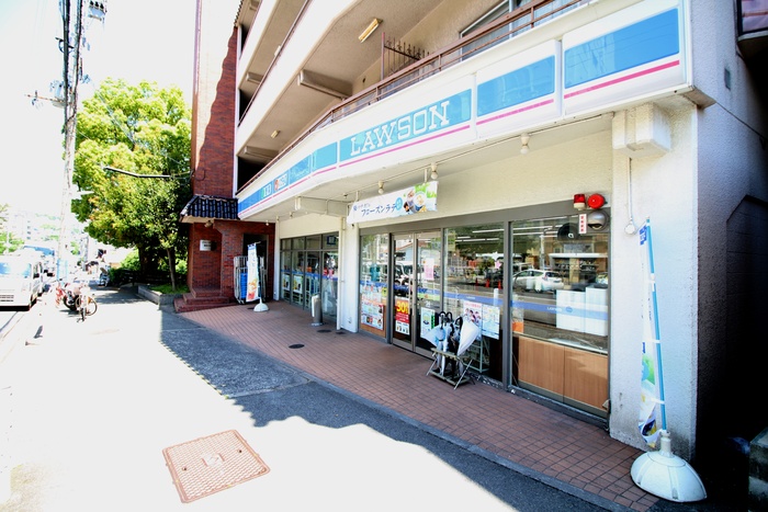 コンビニ　ローソン篠原本町店（コンビニ）まで600m
