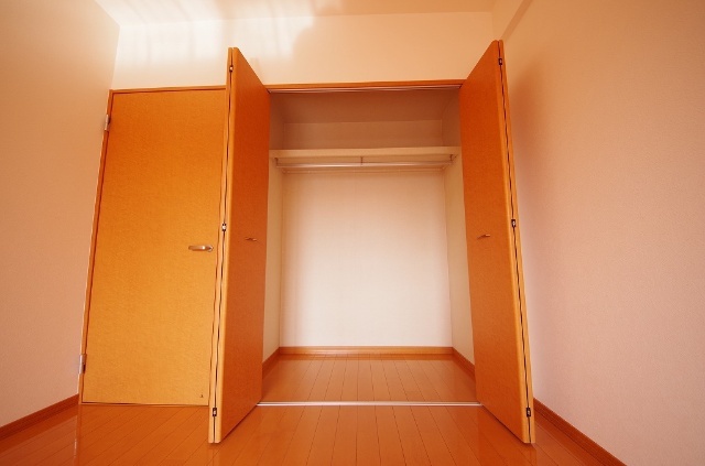 収納　洋室収納（類似室内）