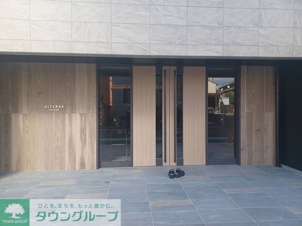 エントランス　エントランス