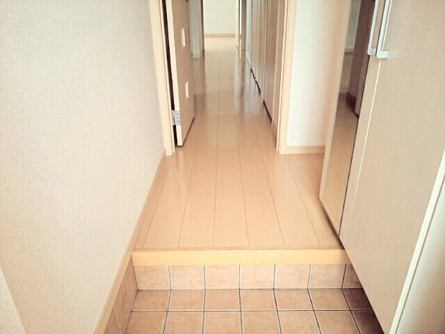 玄関　シンプルで使いやすい玄関です