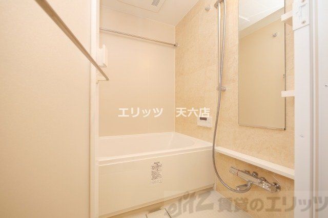 バス・シャワールーム　洗面