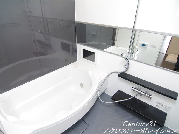 バス・シャワールーム　浴室乾燥機つきでおすすめです