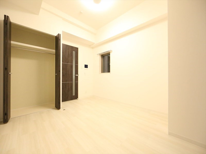 居室・リビング　洋室7.5帖　クローゼット付（収納充実してます）