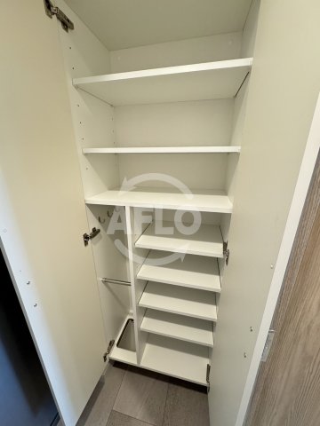 収納　アーバネックス梅田中崎町II　シューズボックス